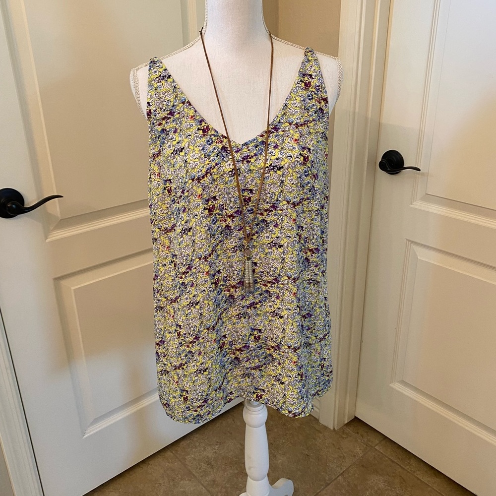 CAbi Women’s Camisole, Size Medium
